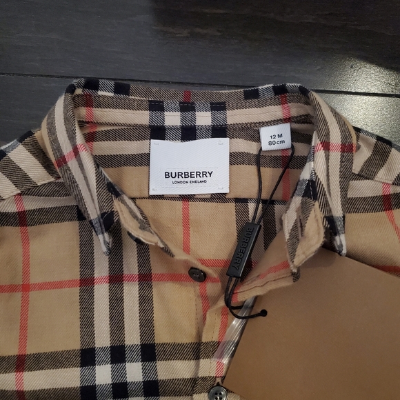 NWT Auth. Burberry shirt - Picture 3 of 5